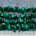 Крошка каменная. Малахит натур. (нить, ок. 80 см.)