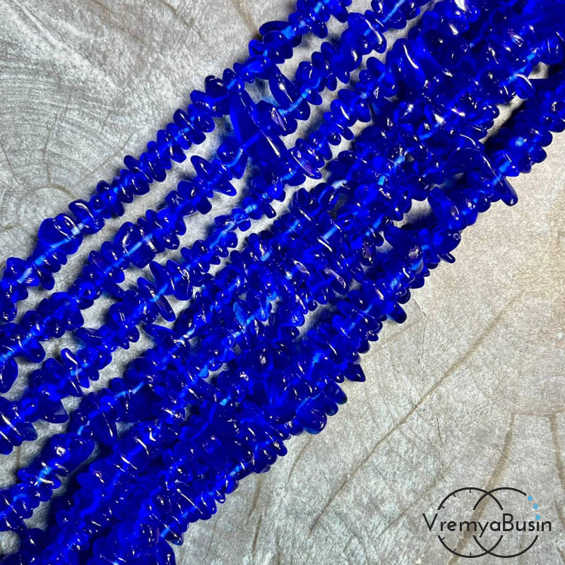 Кварц тонир., имит. из стекла, крошка каменная (нить, ок. 80 см.)