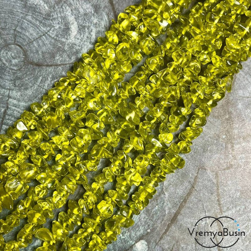 Кварц тонир., имит. из стекла, крошка каменная (нить, ок. 80 см.)