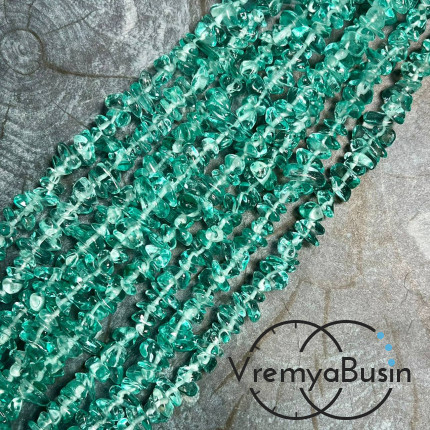 Кварц тонир., имит. из стекла, крошка каменная (нить, ок. 80 см.)