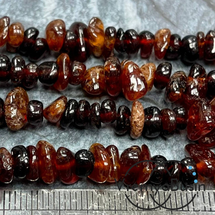 Гранат. Крошка каменная  (нить ок. 40 см.)