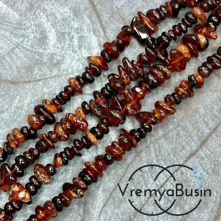 Гранат. Крошка каменная  (нить ок. 40 см.)