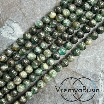 Кианит зеленый, шарик гладкий 6 мм (1/2 нити, ок. 32 шт.)