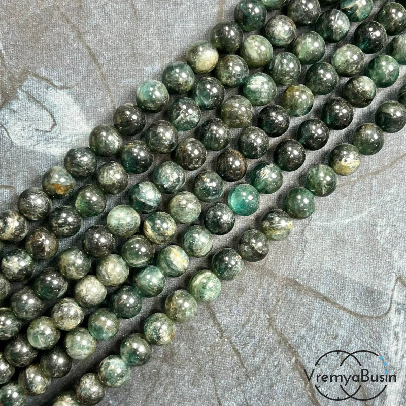 Кианит зеленый, шарик гладкий 6 мм (1/2 нити, ок. 32 шт.)