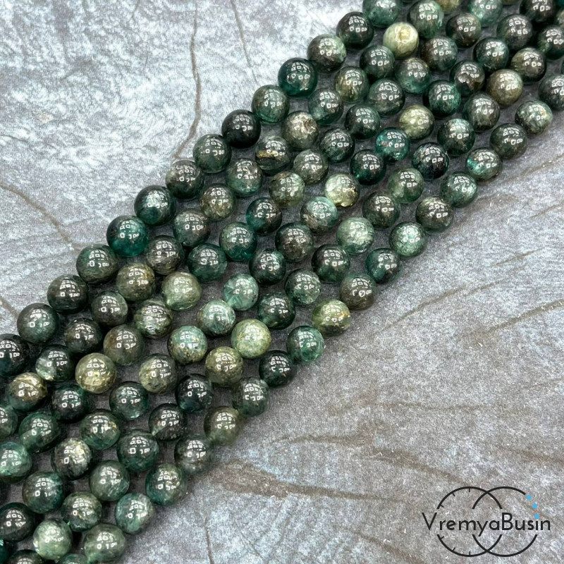 Кианит зеленый, шарик гладкий 6 мм (1/2 нити, ок. 32 шт.)