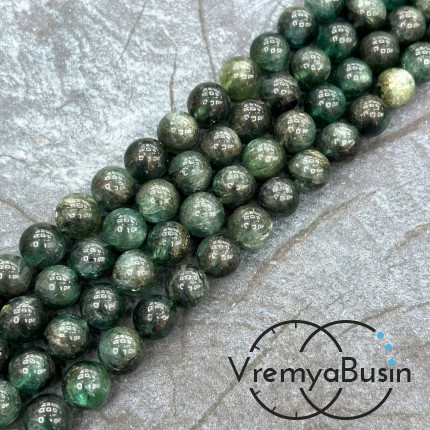 Кианит зеленый, шарик гладкий 8 мм (1/2 нити, ок. 24 шт.)