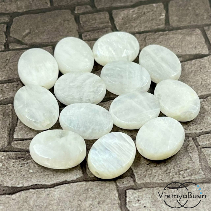 Лунный камень натур., овал плоский граненый 12х16 мм (1 шт.)