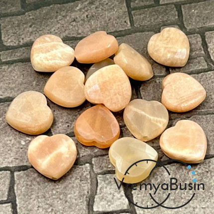 Солнечный камень, бусина сердце с ювелирной огранкой, ок. 12х12х5 мм (1 шт.)