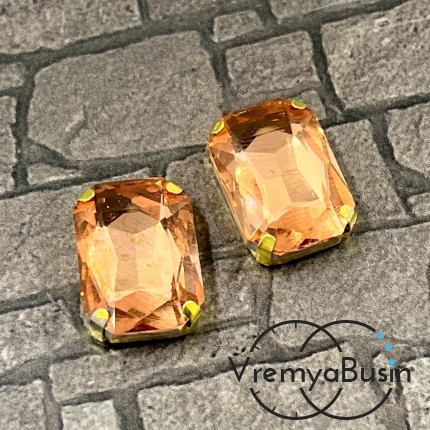 Стразы из стекла в цапах под золото. Прямоугольник 13х18 мм PEACH (1 шт.)