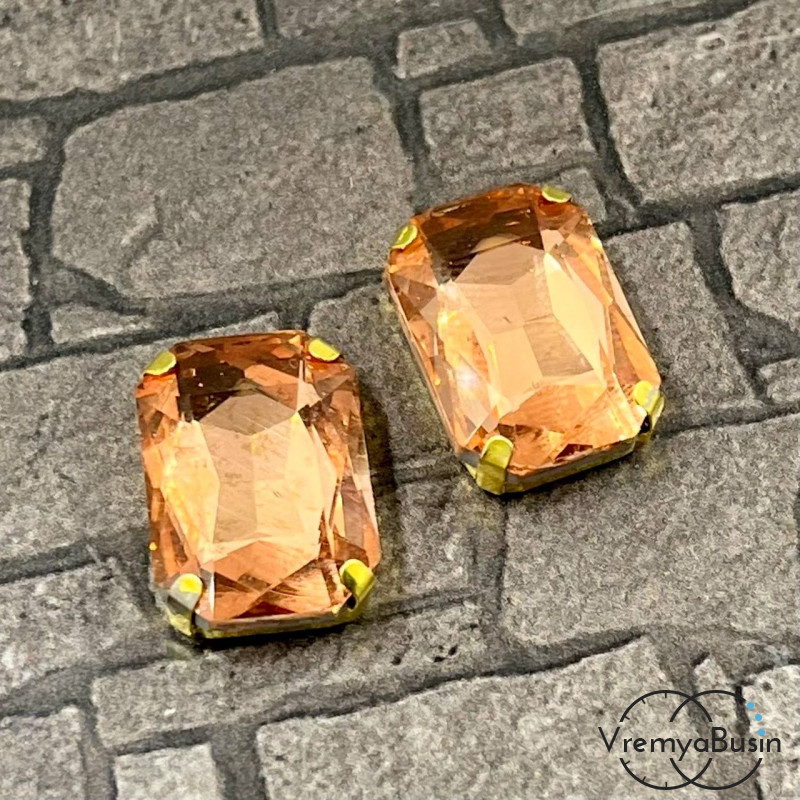 Стразы из стекла в цапах под золото. Прямоугольник 13х18 мм PEACH (1 шт.)