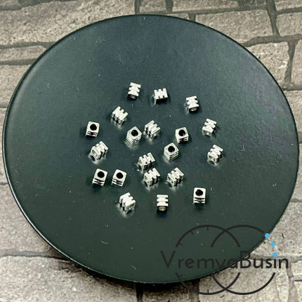 Бусины разделители, кубики 2.5х2 мм, латунь с родиевым покрытием (10 шт.)