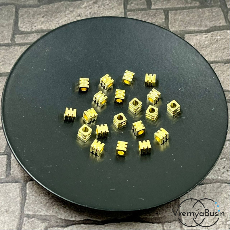 Бусины разделители, кубики 3.2х2.5 мм, латунь с позолотой (10 шт.)