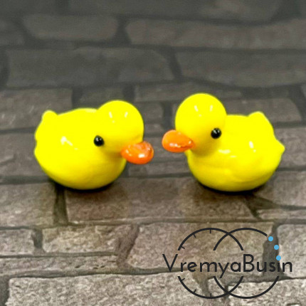 Бусина из стекла лэмпворк "Уточка", ок. 15х18х15 мм (1 шт.)