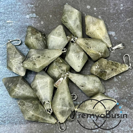 Лабрадор, кулон из камня "Кристалл", ок. 15х30 мм (1 шт.)