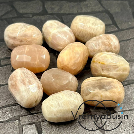 Солнечный камень, бочонок крупный граненый, ок. 15х20 мм (1 шт.)