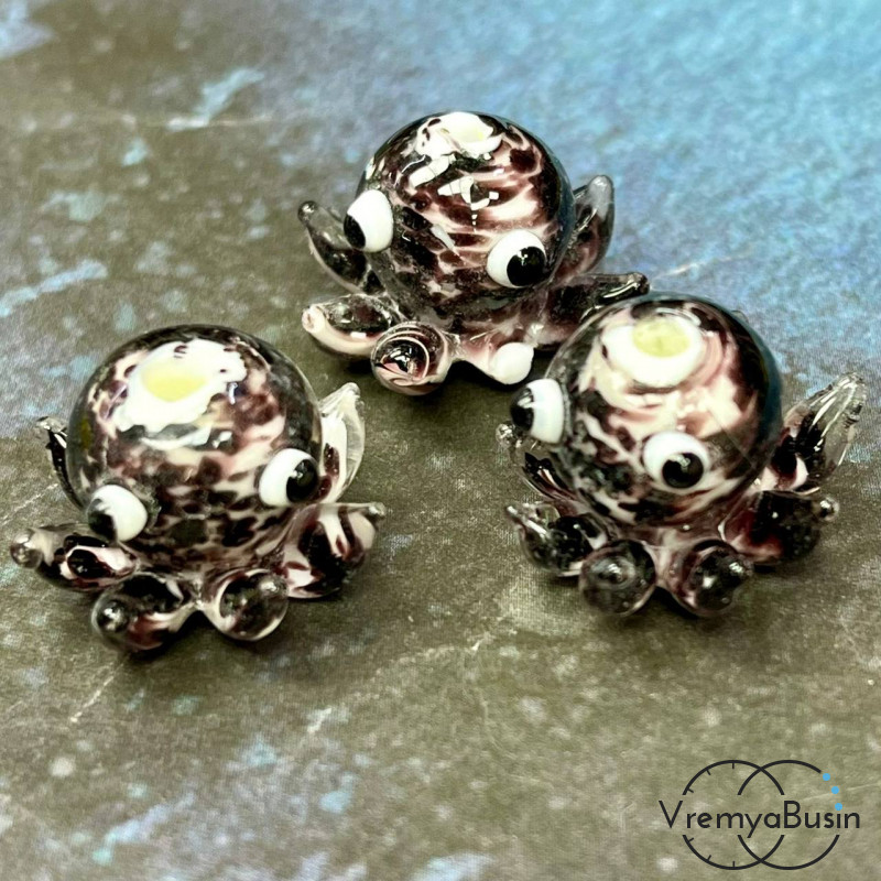 Бусина из стекла лэмпворк "Осьминог", ок. 15х15 мм  (1 шт.)