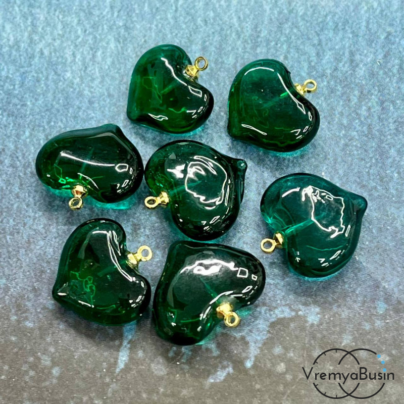 Кулон из стекла "Сердце", 20 мм, цв.  изумрудный (1 шт.)