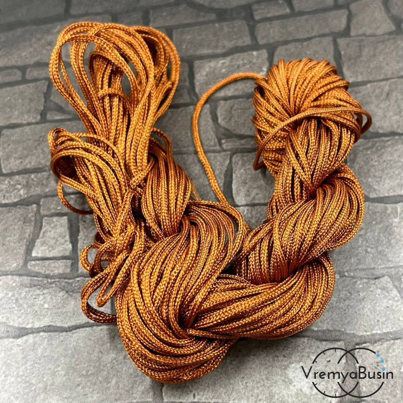 Шнур нейлоновый для браслетов Шамбала "Косичка", толщ. 1 мм  (1 шт.)