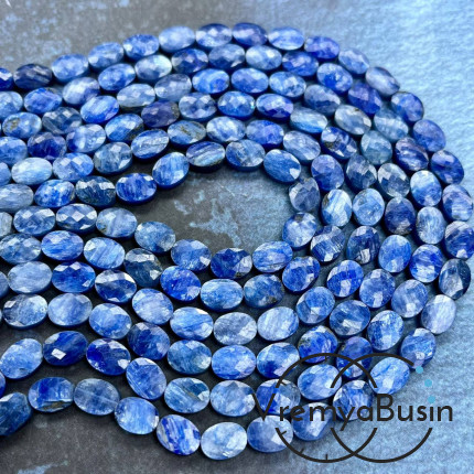 Кианит, овал плоский граненый 6х8 мм (1/2 нити, ок. 24 шт.)