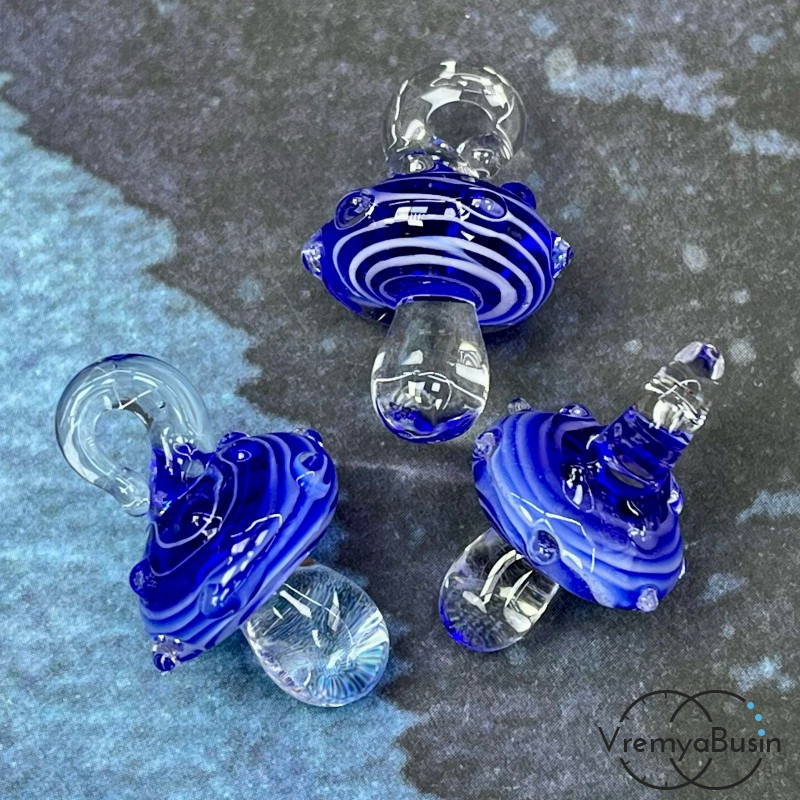 Подвеска из стекла лэмпворк "Грибок", ок. 25х15 мм (1 шт.)