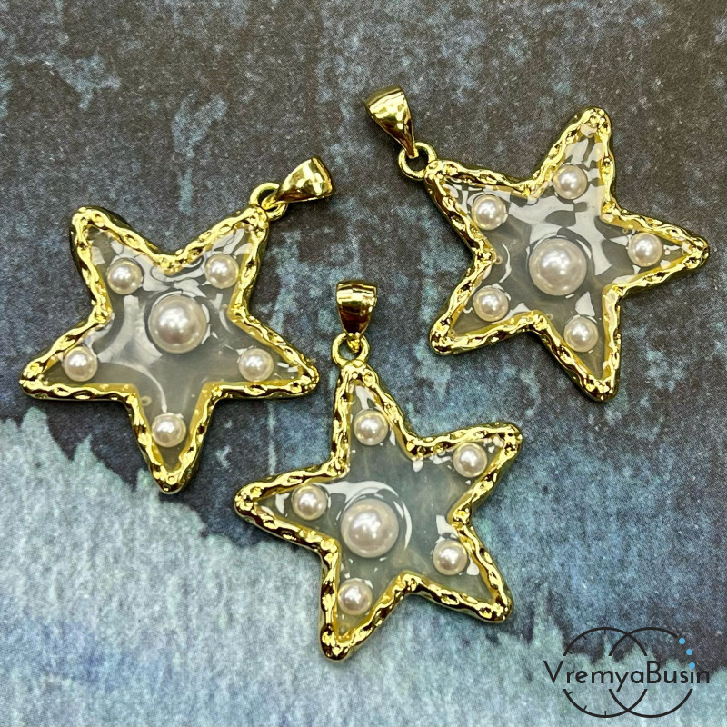 Подвеска "Звезда" с имит. жемчуга, 25х30 мм, латунь с позолотой (1 шт.)