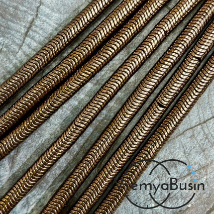 Гематит, диск изогнутый волной, 1х6 мм, цв. коричневый  (1/2 нити, ок. 160 шт.)