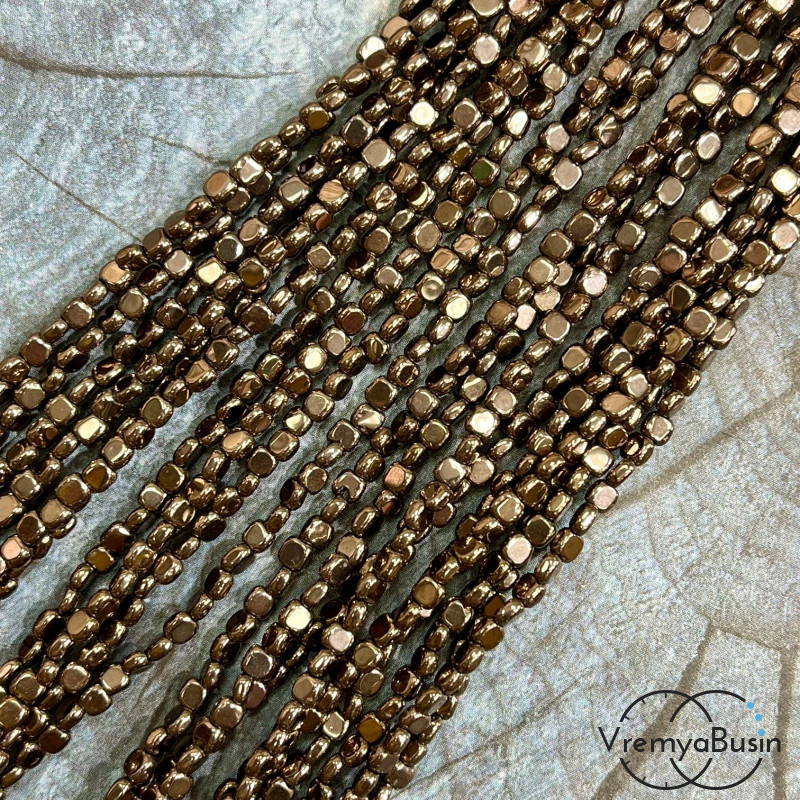 Гематит, квадратик округлый плоский 3х2 мм, цв. коричневый   (нить, ок. 130 шт.)