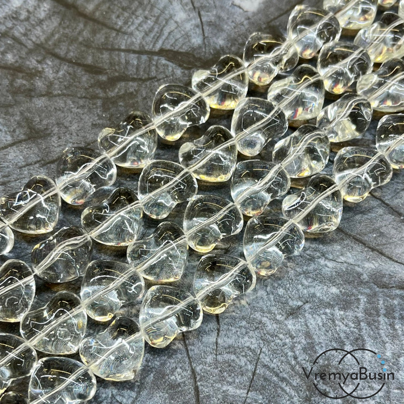 Сердце, бусины из стекла, 15х14х10 мм, цв.  прозрачный   (1/2 нити, ок. 13 шт.)