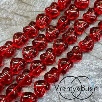 Сердце, бусины из стекла, 15х14х10 мм, цв. красный    (1/2 нити, ок. 13 шт.)