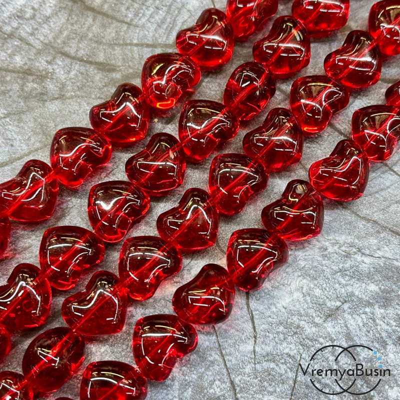 Сердце, бусины из стекла, 15х14х10 мм, цв. красный    (1/2 нити, ок. 13 шт.)