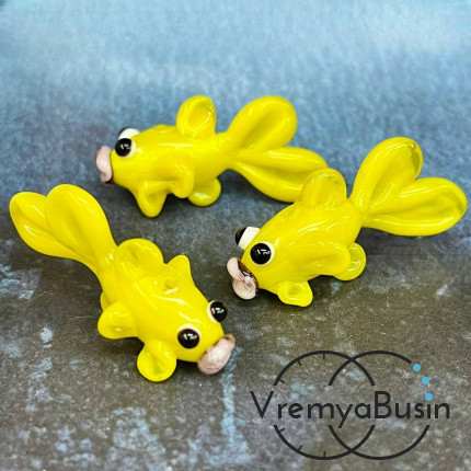 Подвеска из стекла лэмпворк "Рыбка", 35х18х15 мм (1 шт.)