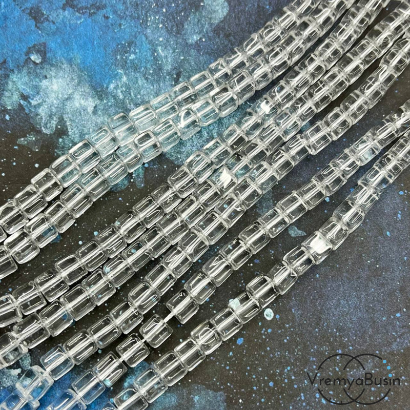 Горный хрусталь имит., бусины кубики гладкие 6 мм(1/2 нити, ок. 30     шт.)