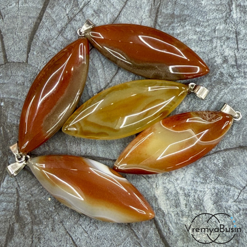 Сердолик. Подвеска из камня "Лепесток», 20х50х8 мм  (1 шт.)