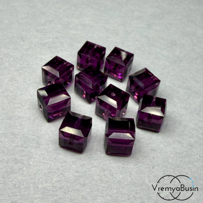 SWAROVSKI Бусина хрустальная 5601, Куб 6 мм, цв. аметист (1 шт.) SWAROVSKI Бусина хрустальная 5601, Куб 6 мм, цв. аметист (1 шт.)