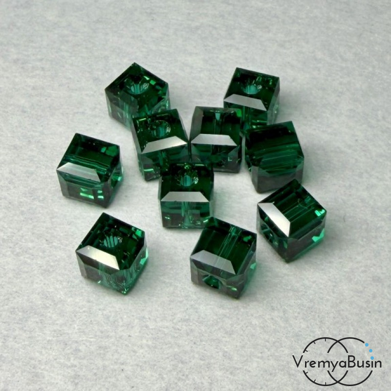 SWAROVSKI Бусина хрустальная 5601, Куб 6 мм, цв. изумрудный (1 шт.) SWAROVSKI Бусина хрустальная 5601, Куб 6 мм, цв. изумрудный (1 шт.)