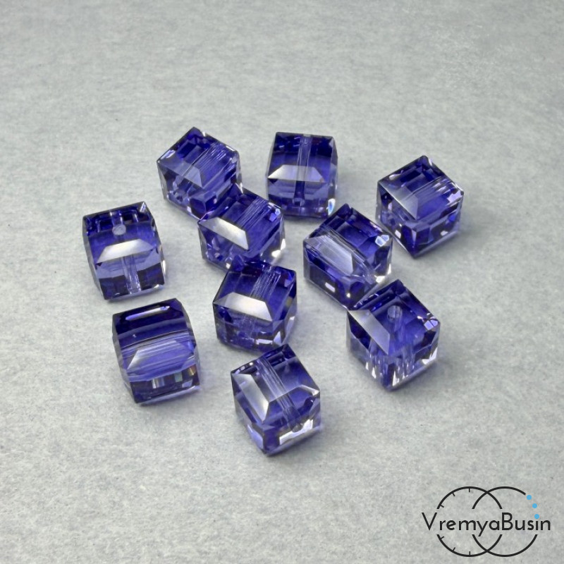 SWAROVSKI Бусина хрустальная 5601, Куб 6 мм, цв. танзанит (1 шт.) SWAROVSKI Бусина хрустальная 5601, Куб 6 мм, цв. танзанит (1 шт.)