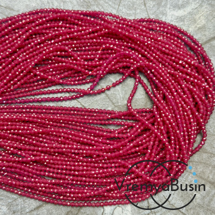 Шпинель красная, мелкие бусины с микроогранкой, шарик 2 мм (нить, ок. 40 см.)