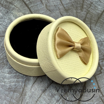 Коробочка подарочная круглая, 5.5х3.5 см, цв. молочный (1 шт.)