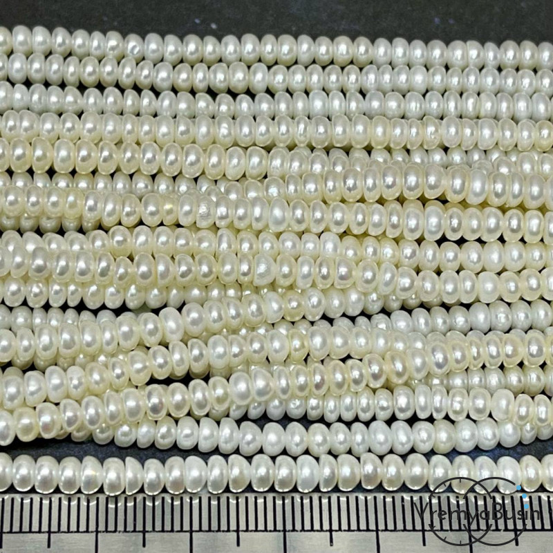 Жемчуг натуральный речной, белый рондель, ок. 4х2.5  мм (нить, ок. 135 шт.)