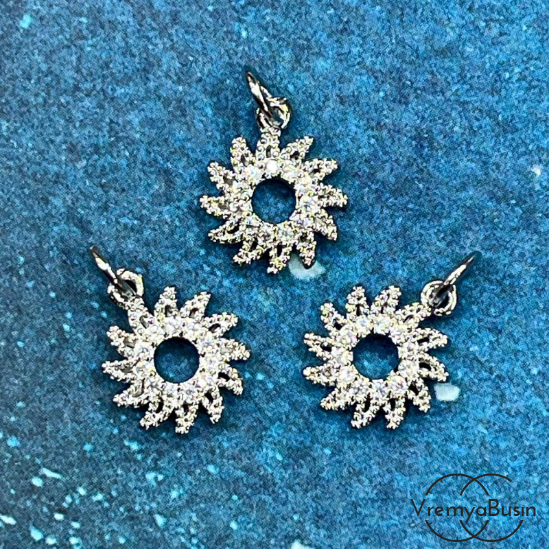 Подвеска с фианитами "Солнце", 13х11 мм, латунь с родиевым покрытием (1 шт.)