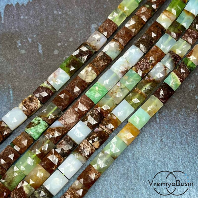Хризопраз, плоские граненые прямоугольники  ок. 8х10х5 мм (1/2 нити, ок. 18 шт.)