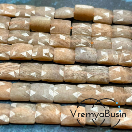 Солнечный камень, плоские граненые прямоугольники  ок. 8х10х5 мм (1/2 нити, ок. 18 шт.)