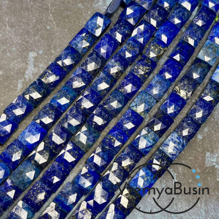 Лазурит, плоские граненые прямоугольники  ок. 8х10х5 мм (1/2 нити, ок. 18 шт.)