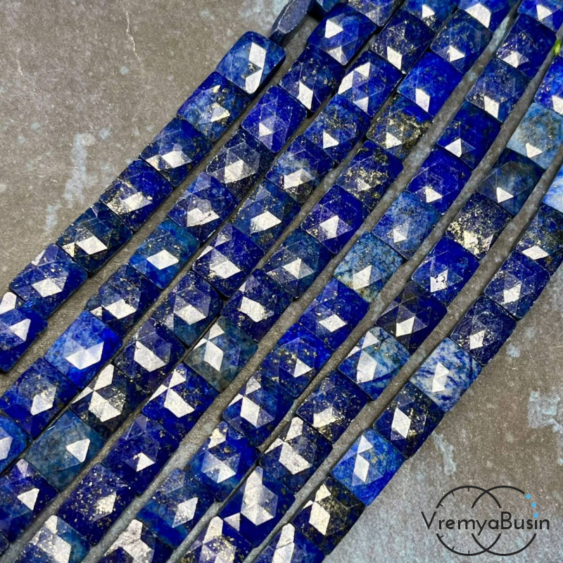 Лазурит, плоские граненые прямоугольники  ок. 8х10х5 мм (1/2 нити, ок. 18 шт.)