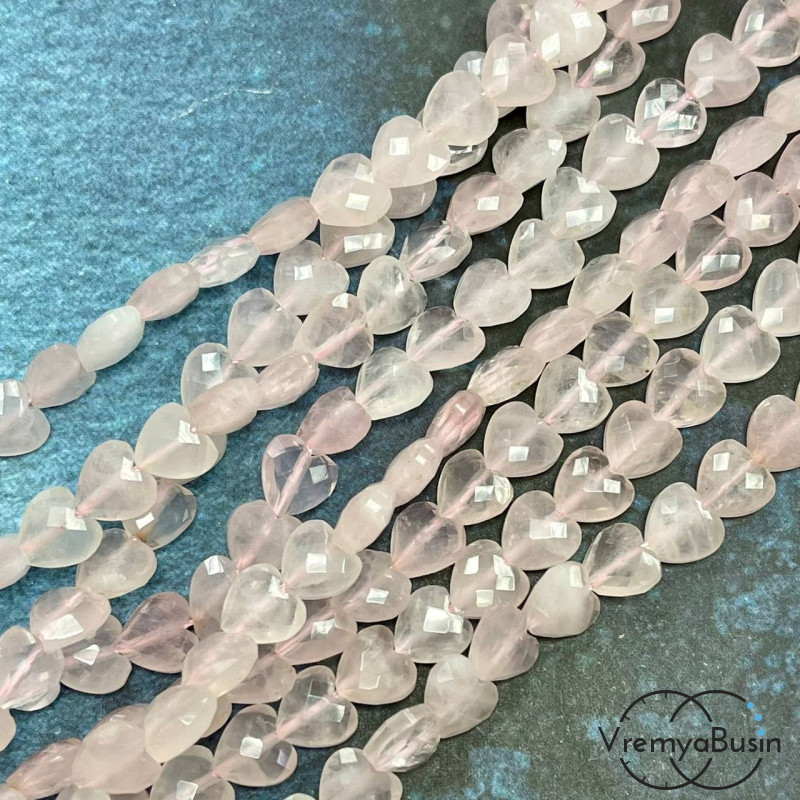 Розовый кварц, сердце граненое ок. 8х8х4 мм (нить, ок. 24 шт.)