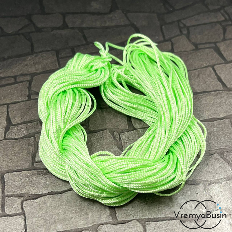 Шнур нейлоновый для браслетов Шамбала "Косичка", толщ. 1 мм  (1 шт.)