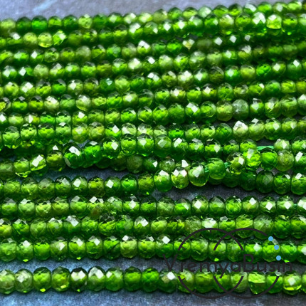 Хромдиопсид, самые мелкие граненые рондели из камня, 2х3 мм, ААА качество (нить, ок. 40 см.)