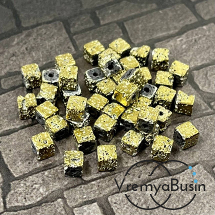 Гематит, кубик 4х4 мм, им. лавы (упак. 10 шт.)