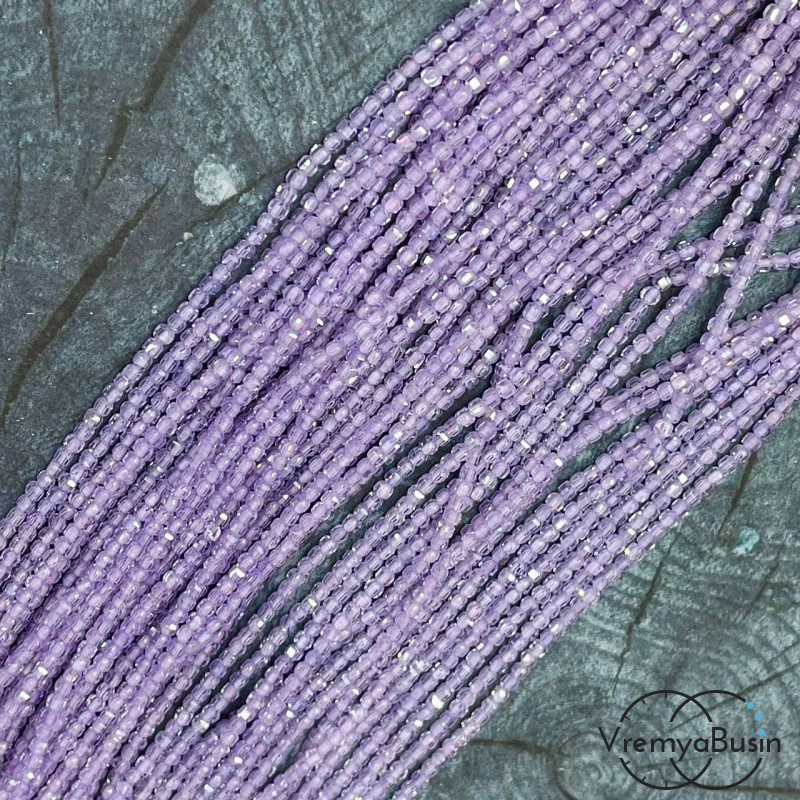 Фианит, кубик 2.5 мм с микроогранкой (нить, ок. 40 см.)