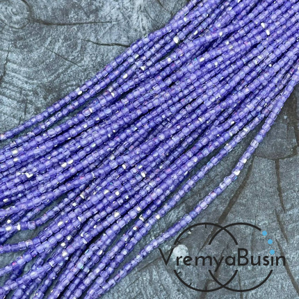 Фианит, кубик 2.5 мм с микроогранкой (нить, ок. 40 см.)